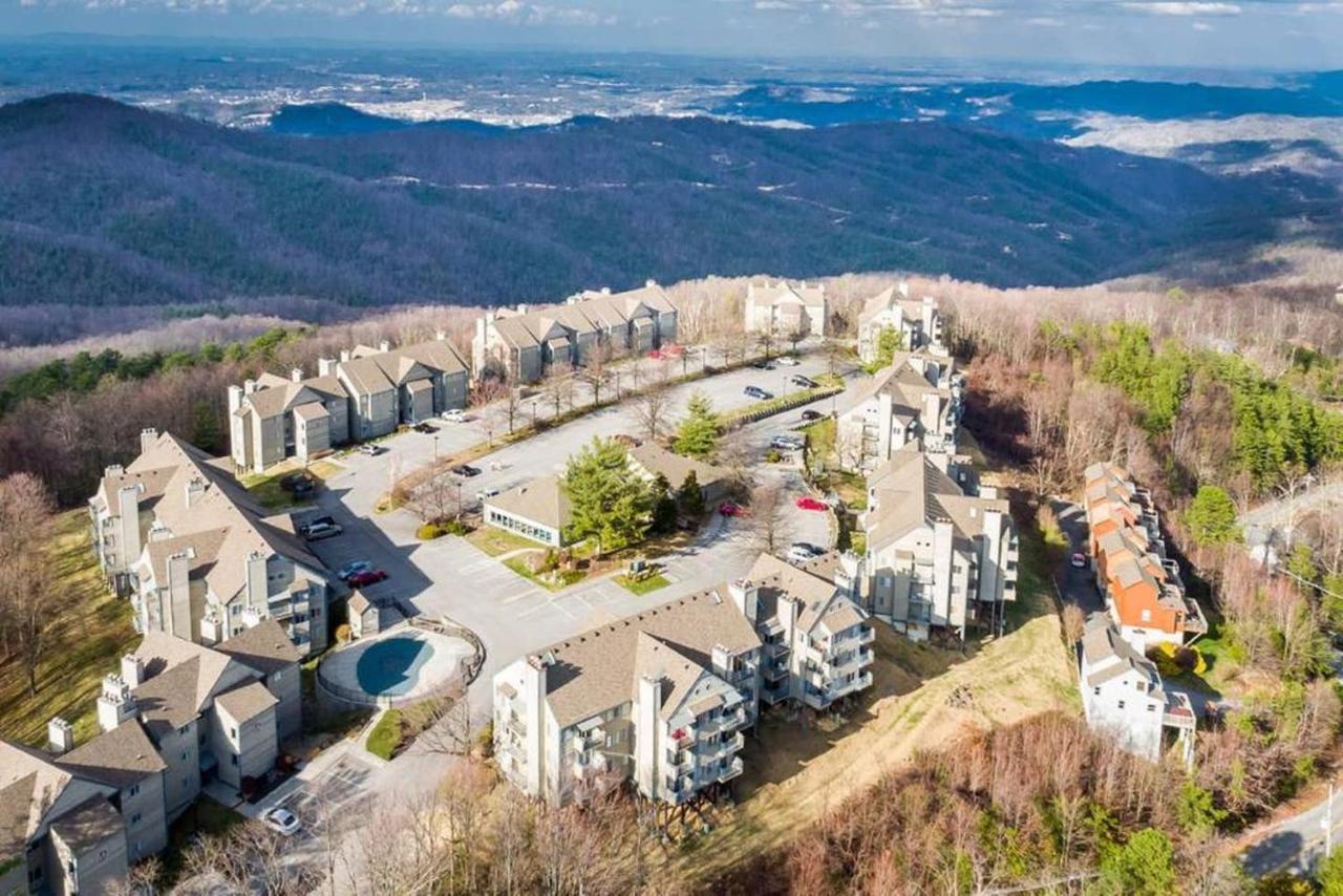 Sky High Views!!-Peak Mountaintop-Outdoor Pool-Close To Downtown-Private Balcony-Wifi-Cable Gatlinburg Luaran gambar