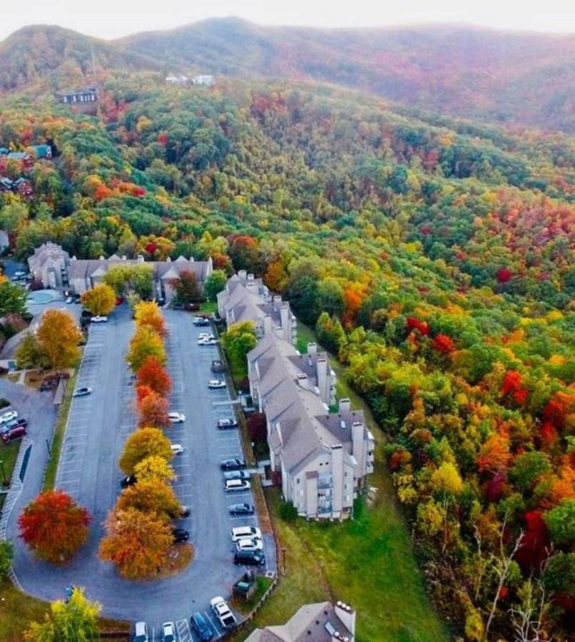 Sky High Views!!-Peak Mountaintop-Outdoor Pool-Close To Downtown-Private Balcony-Wifi-Cable Gatlinburg Luaran gambar