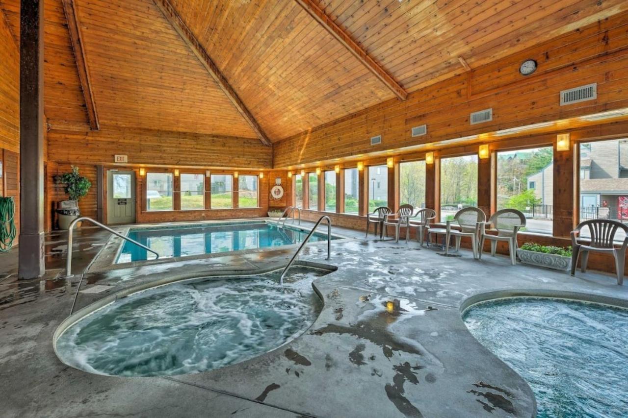 Sky High Views!!-Peak Mountaintop-Outdoor Pool-Close To Downtown-Private Balcony-Wifi-Cable Gatlinburg Luaran gambar
