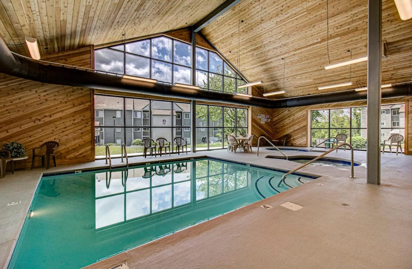 Sky High Views!!-Peak Mountaintop-Outdoor Pool-Close To Downtown-Private Balcony-Wifi-Cable Gatlinburg Luaran gambar